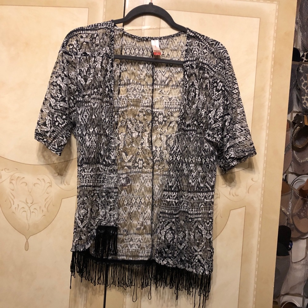 Lace kimono